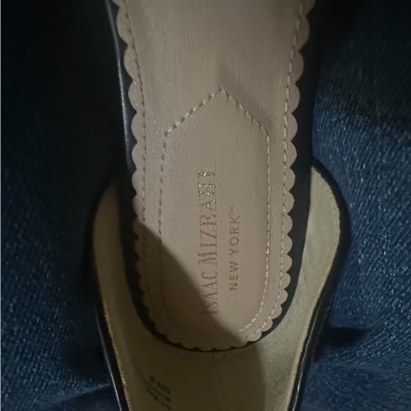 ISSAC MIZRAHI Black and Beige Women's Shoes - Picture 6 of 6